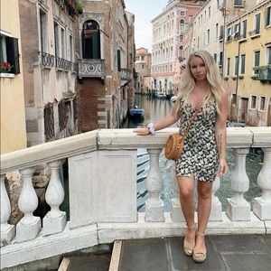 Princess polly daisy dress